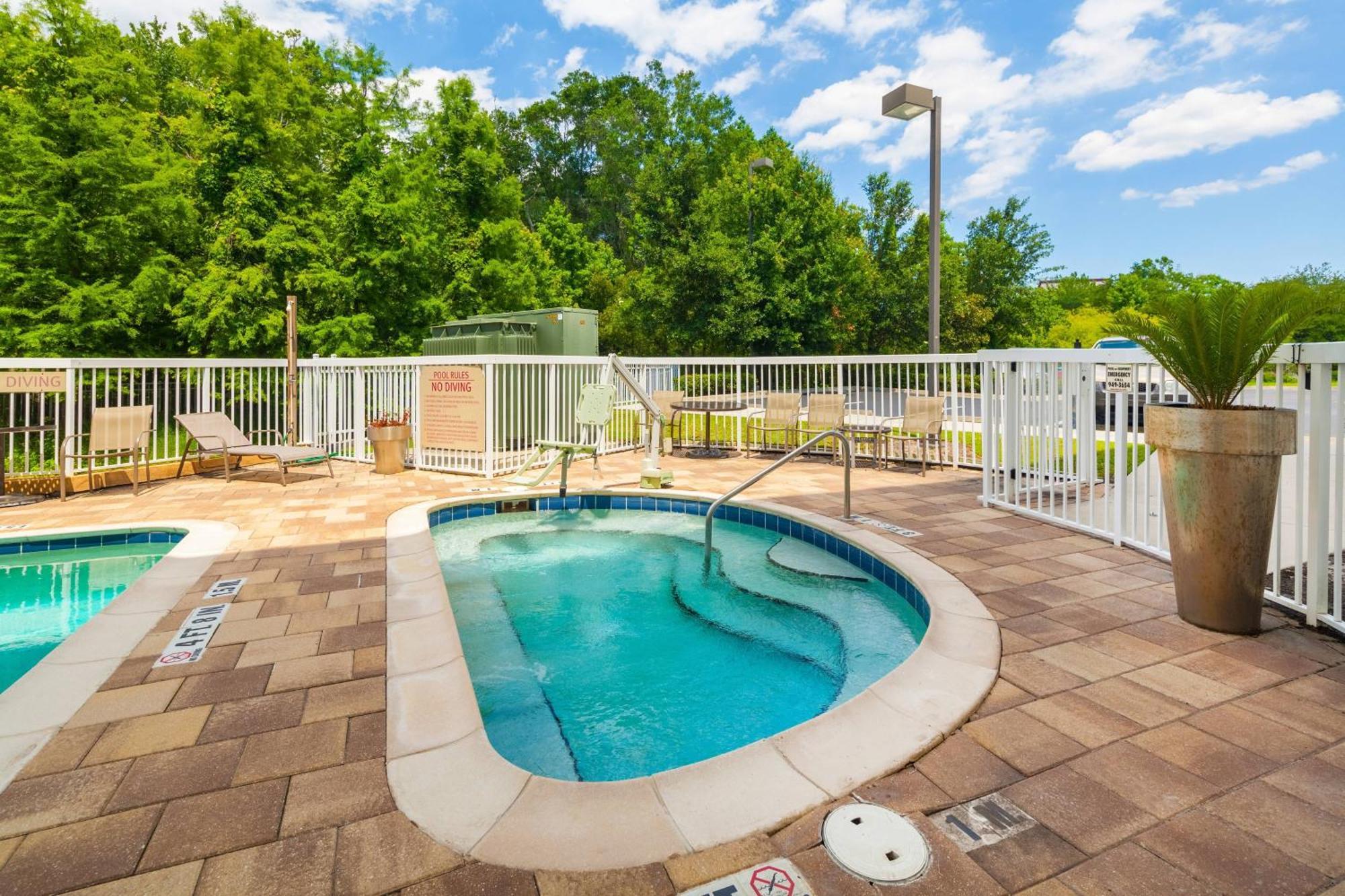 Towneplace Suites Jacksonville Butler Boulevard Bagian luar foto