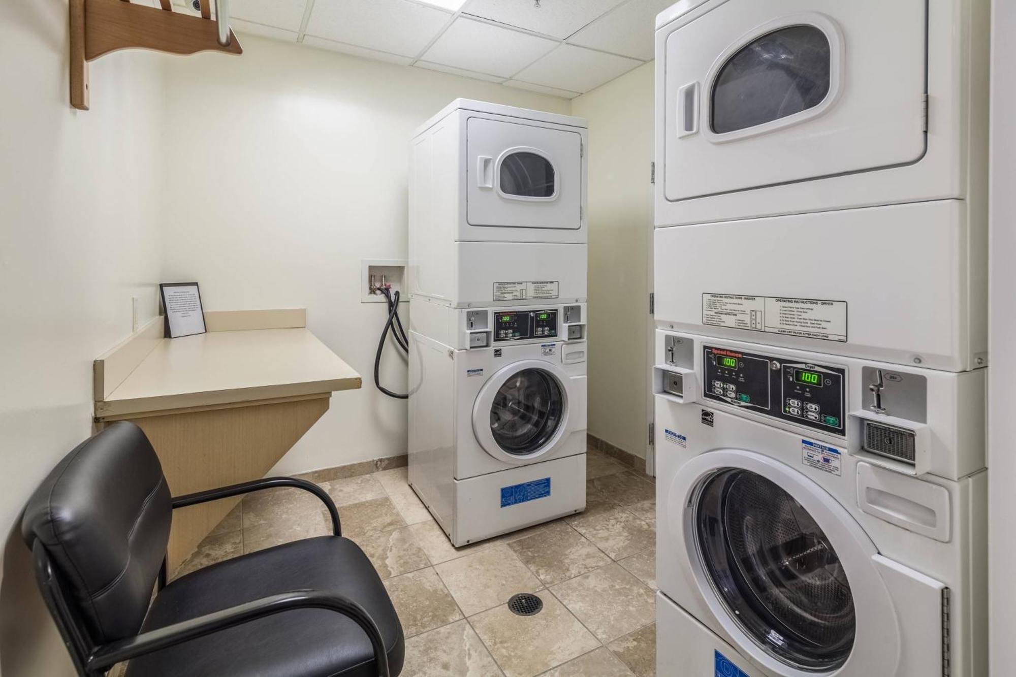 Towneplace Suites Jacksonville Butler Boulevard Bagian luar foto