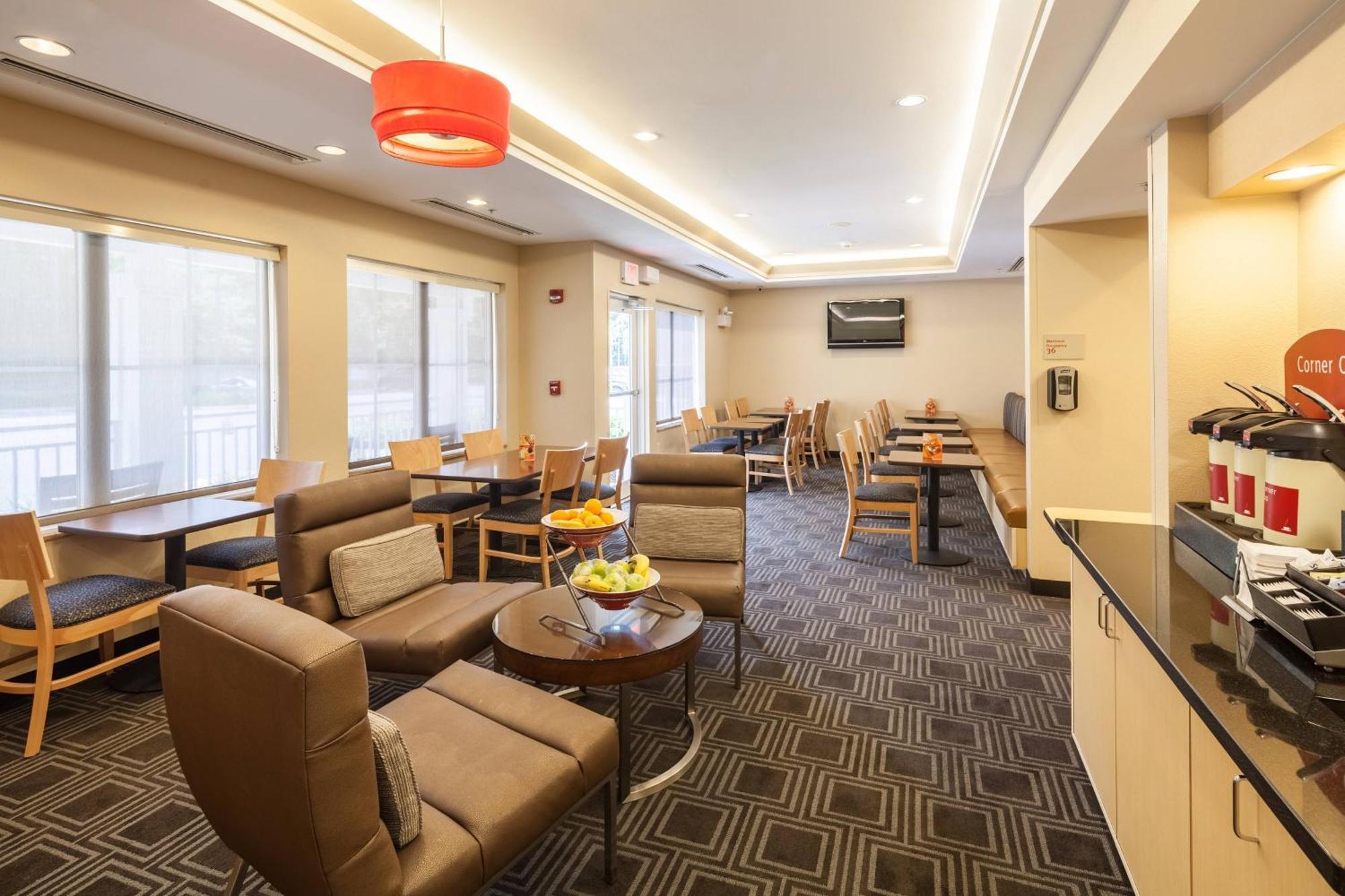 Towneplace Suites Jacksonville Butler Boulevard Bagian luar foto