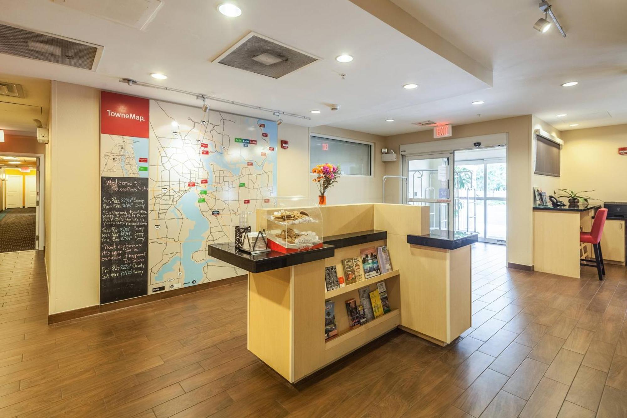 Towneplace Suites Jacksonville Butler Boulevard Bagian luar foto
